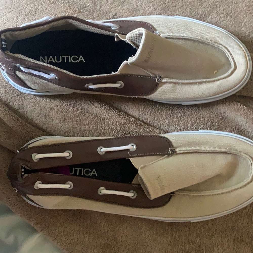 Never worn nautica shoes